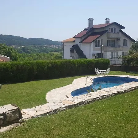 Sunny * Varna